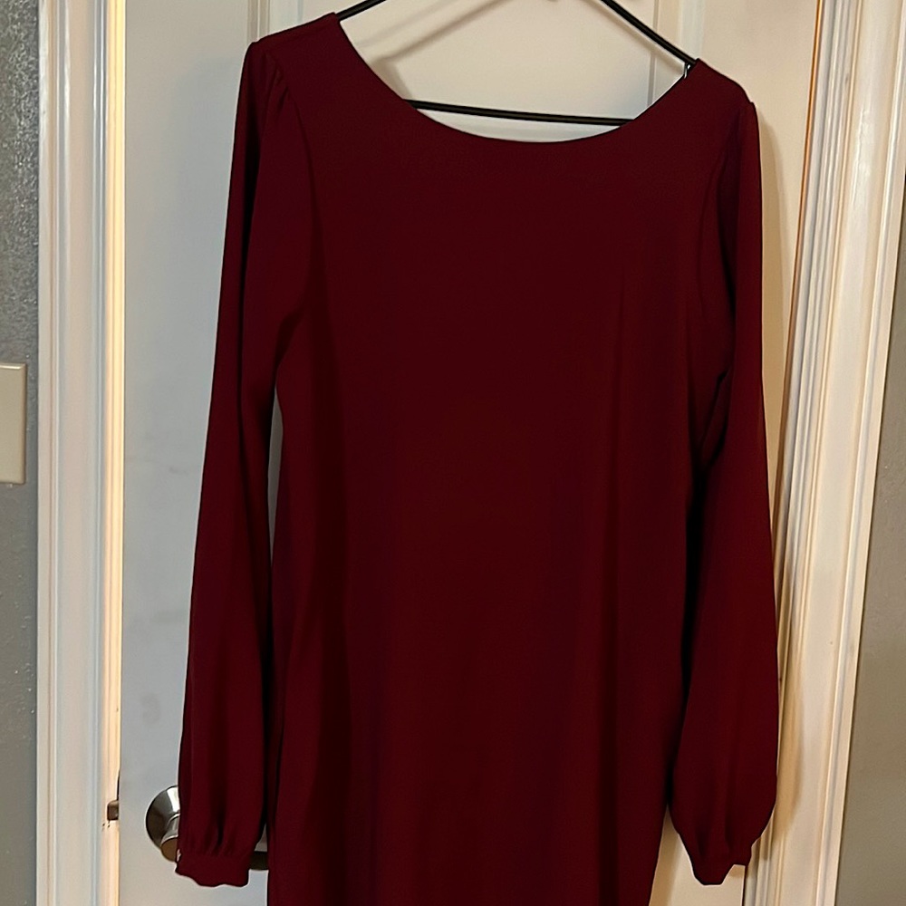 Lulu’s burgundy. Lined long sleeved dress.  size Med/10
